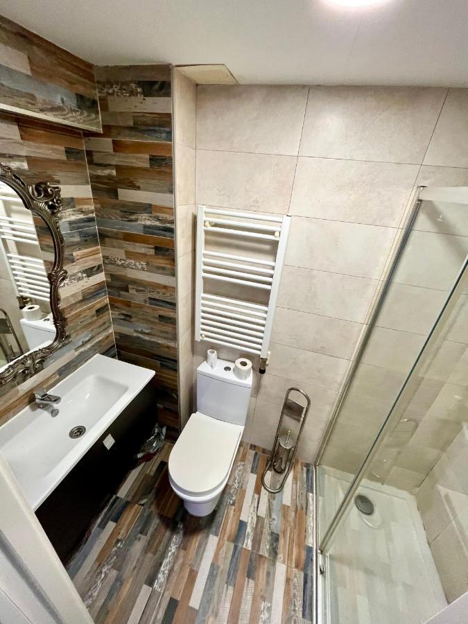 Atuaire Home Vivienda En Perfecta Ubicacion Al Lado De La Catedral De Burgo 外观 照片