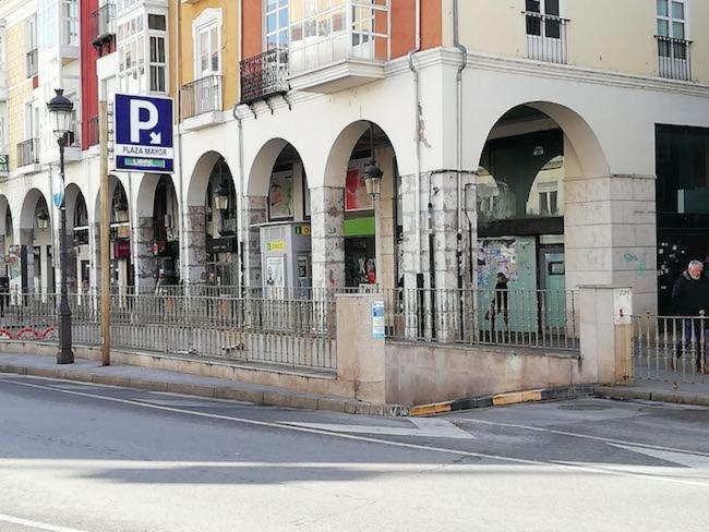 Atuaire Home Vivienda En Perfecta Ubicacion Al Lado De La Catedral De Burgo 外观 照片